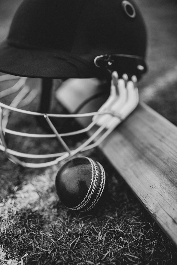 Implications of odds fluctuations in cricket betting