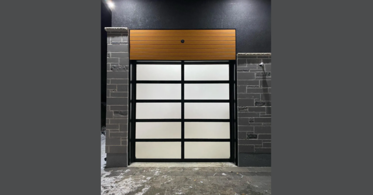 Garage Door Repair Cost in Thornhill: What You Need to Know